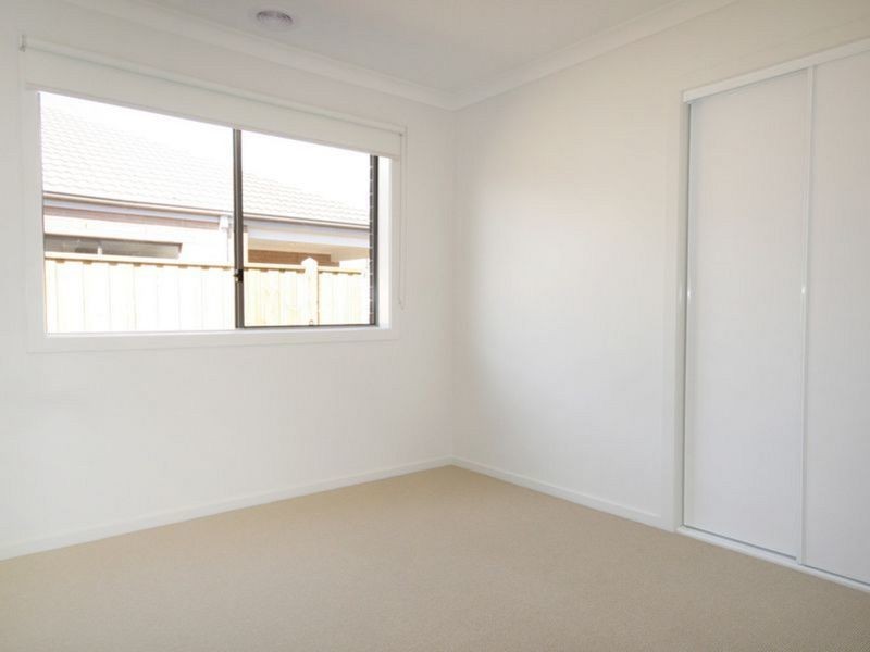 11 Lambro Way, Point Cook VIC 3030