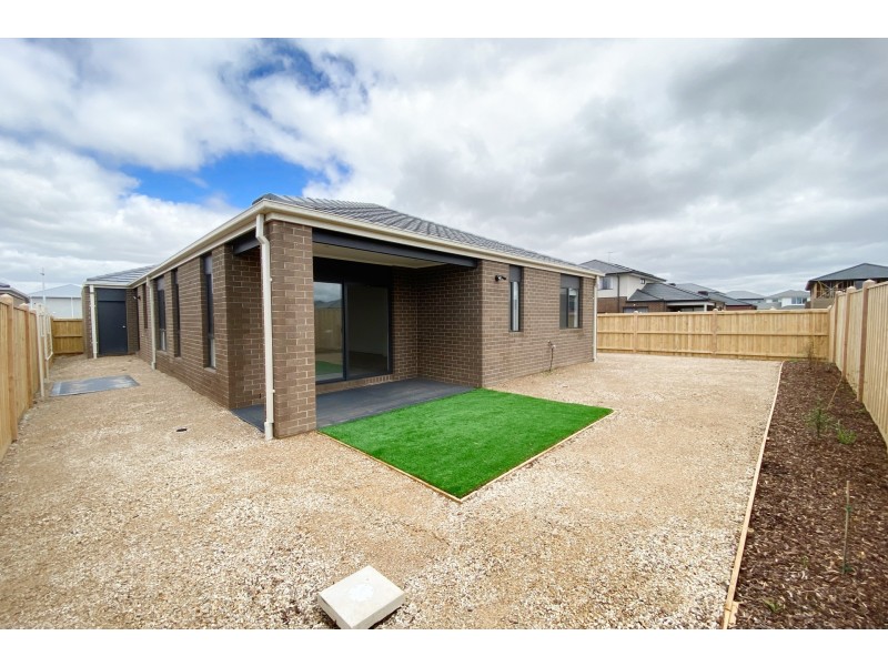 1 Bossni Street, Truganina VIC 3029
