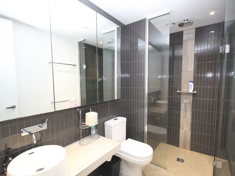 2401/120 A’beckett Street, Melbourne VIC 3000