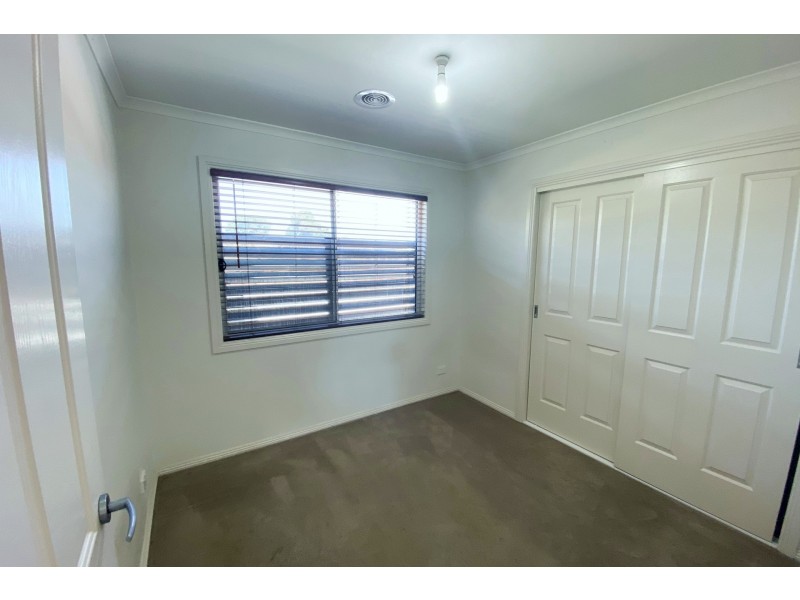 2/1225 North Road, Oakleigh VIC 3166