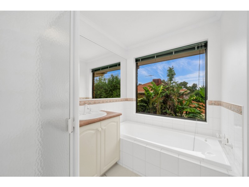 18 Willunga Way, Bundoora VIC 3083