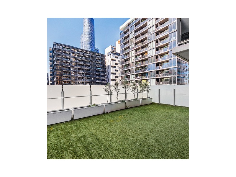 711/7 Yarra Street, South Yarra VIC 3141