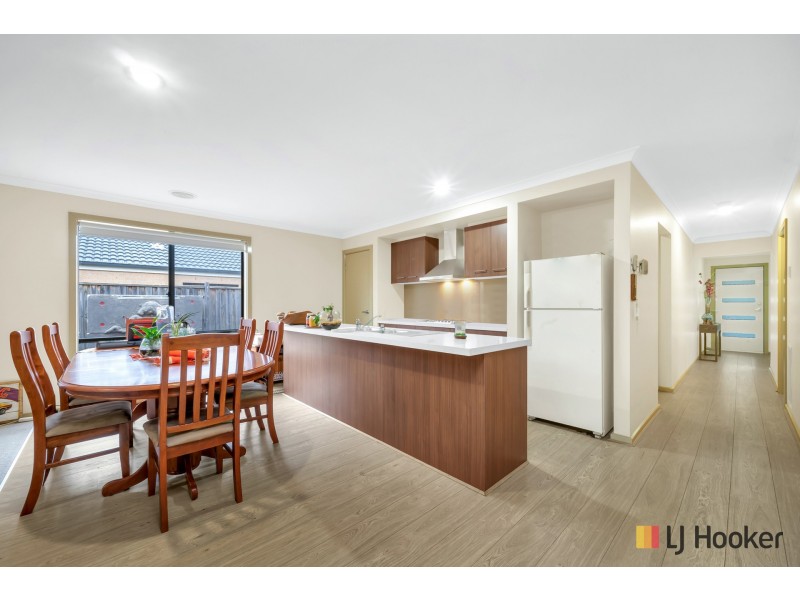 136 Eminence Boulevard, Doreen VIC 3754