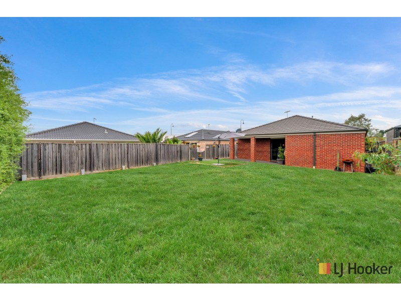 136 Eminence Boulevard, Doreen VIC 3754