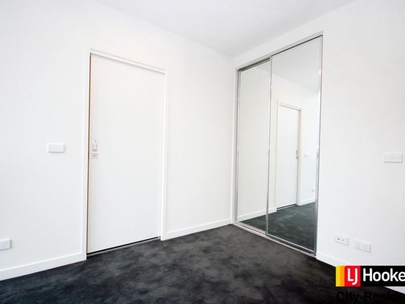 905/89-103 Gladstone Street, South Melbourne VIC 3205