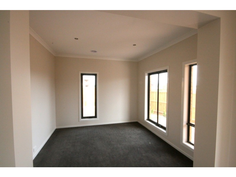 300 Broadwalk Boulevard, Point Cook VIC 3030