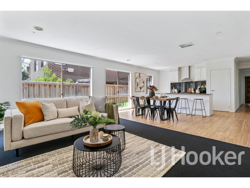 18 Stevenson Drive, Williams Landing VIC 3027