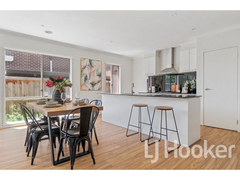 18 Stevenson Drive, Williams Landing VIC 3027