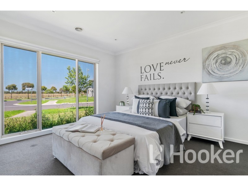 18 Stevenson Drive, Williams Landing VIC 3027