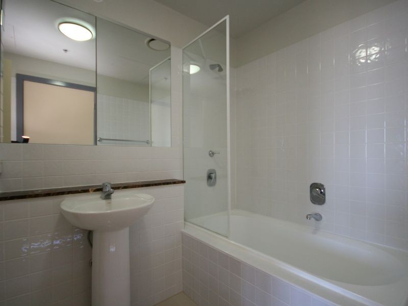 250 Elizabeth Street, Melbourne VIC 3000