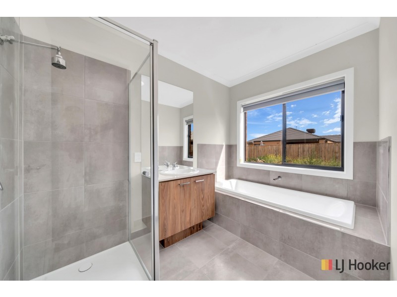 5 Arkaba Way, Werribee VIC 3030