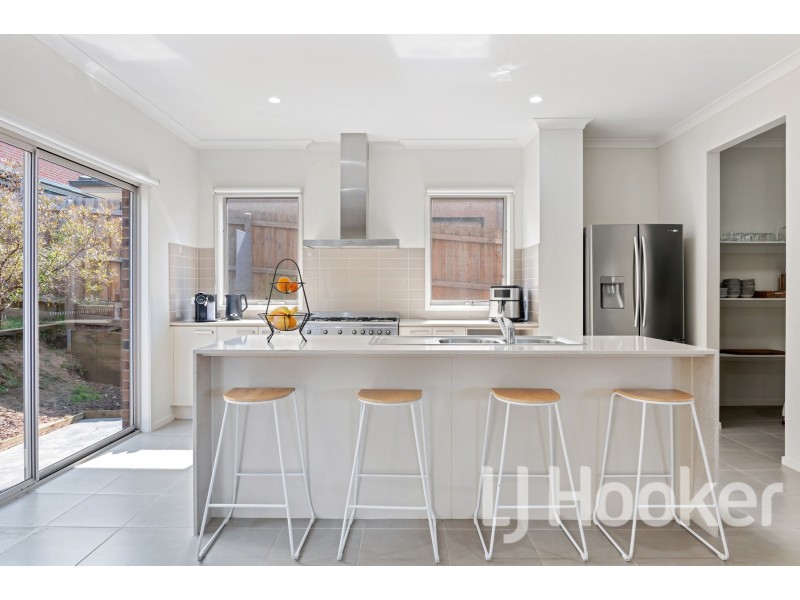 4 Kingly Place, Narre Warren VIC 3805