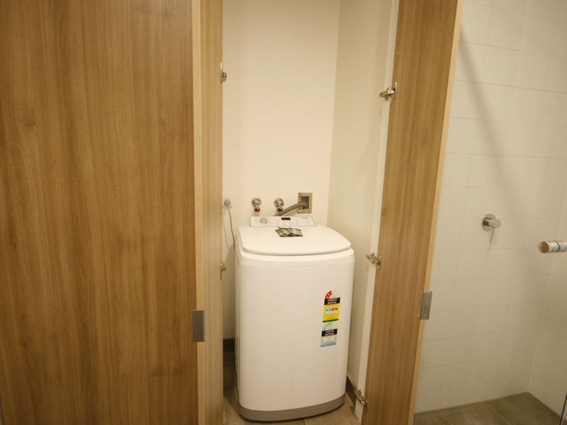 609/28 Bouverie Street, Carlton VIC 3053