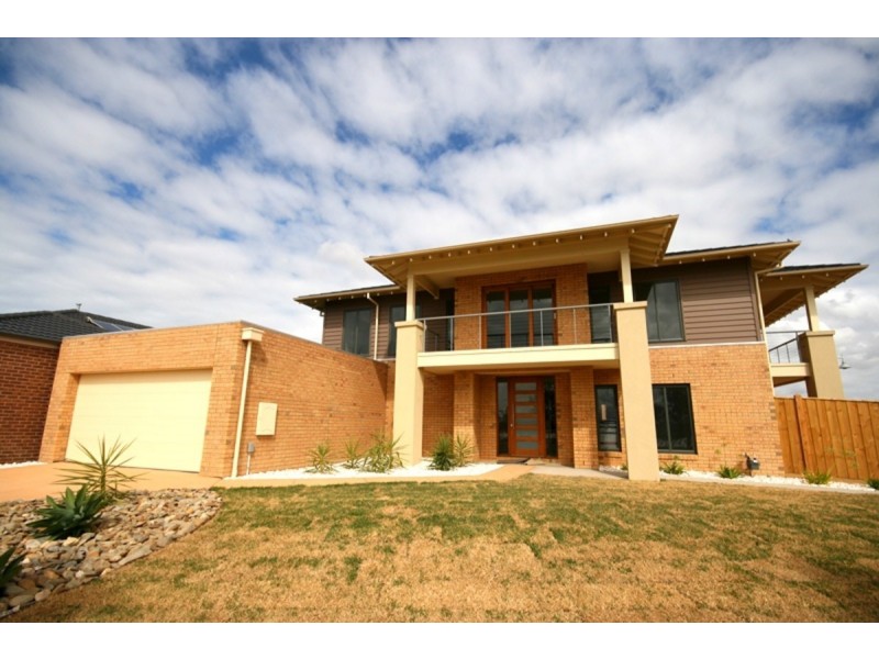 300 Broadwalk Boulevard, Point Cook VIC 3030