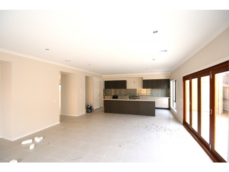 300 Broadwalk Boulevard, Point Cook VIC 3030