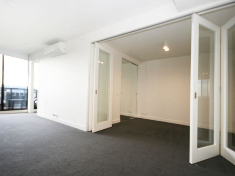 1103/18 Yarra Street, South Yarra VIC 3141