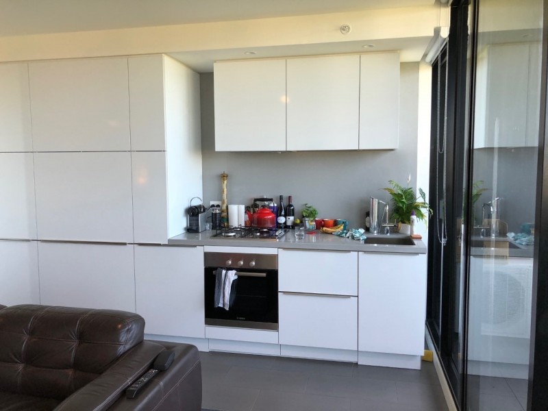 1103/18 Yarra Street, South Yarra VIC 3141