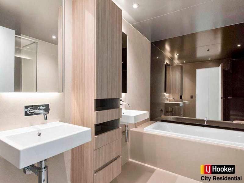 2701/81 South Wharf Drive, Docklands VIC 3008