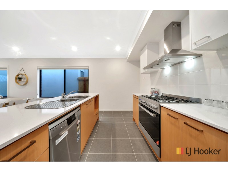 18 Isla Street, Tarneit VIC 3029