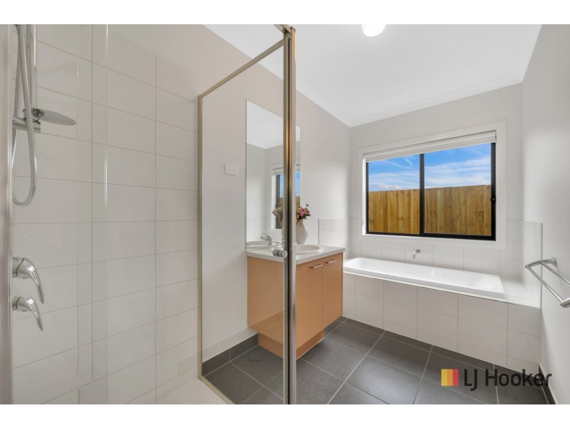 18 Isla Street, Tarneit VIC 3029