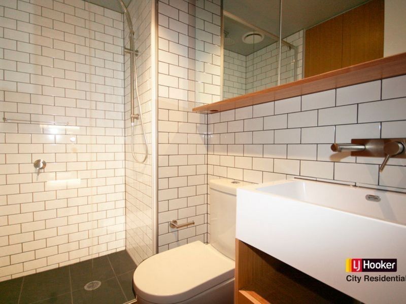 2707/450 Elizabeth Street, Melbourne VIC 3000