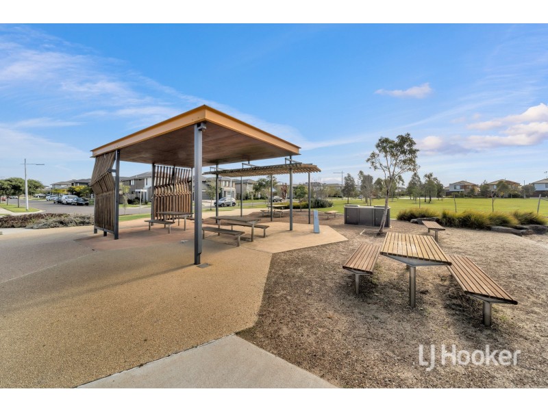 14 Hayward Street, Point Cook VIC 3030