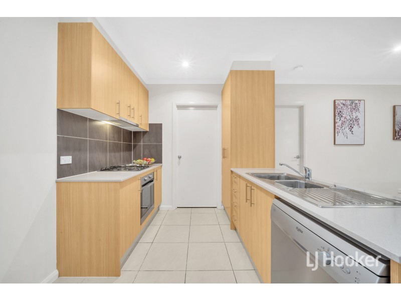 14 Hayward Street, Point Cook VIC 3030