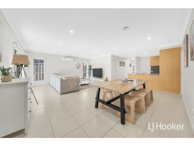 14 Hayward Street, Point Cook VIC 3030