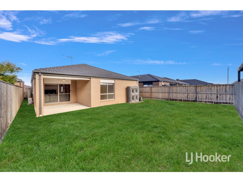14 Hayward Street, Point Cook VIC 3030