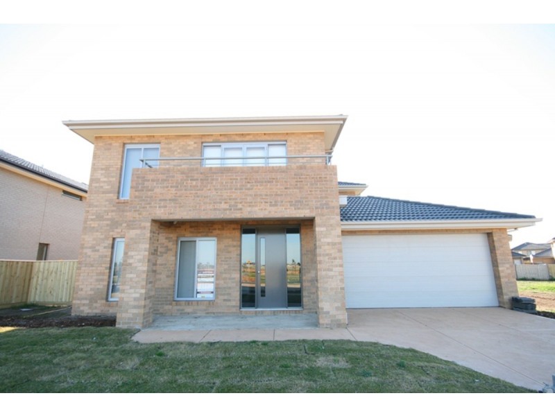 12 Solero Parade, Point Cook VIC 3030