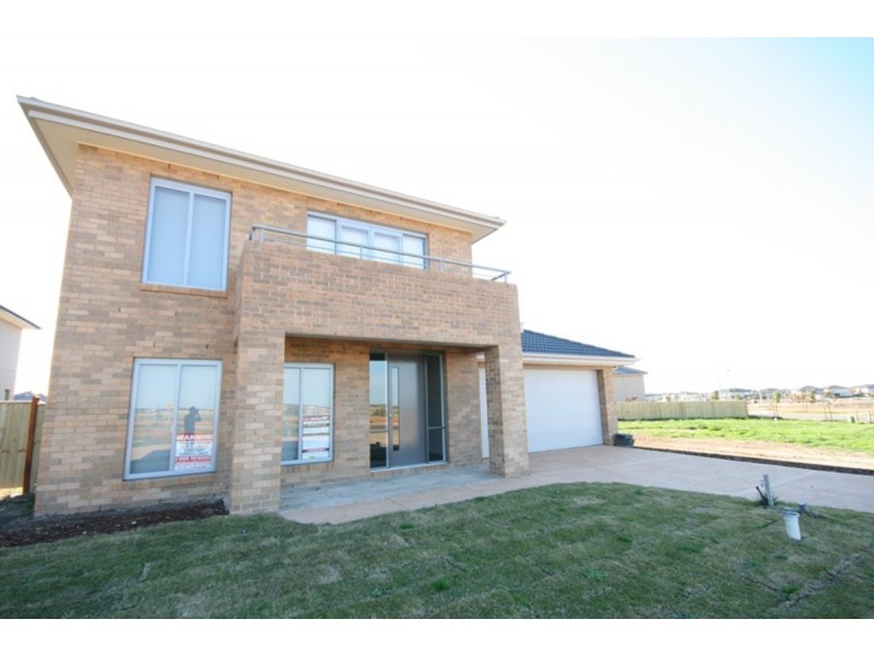 12 Solero Parade, Point Cook VIC 3030