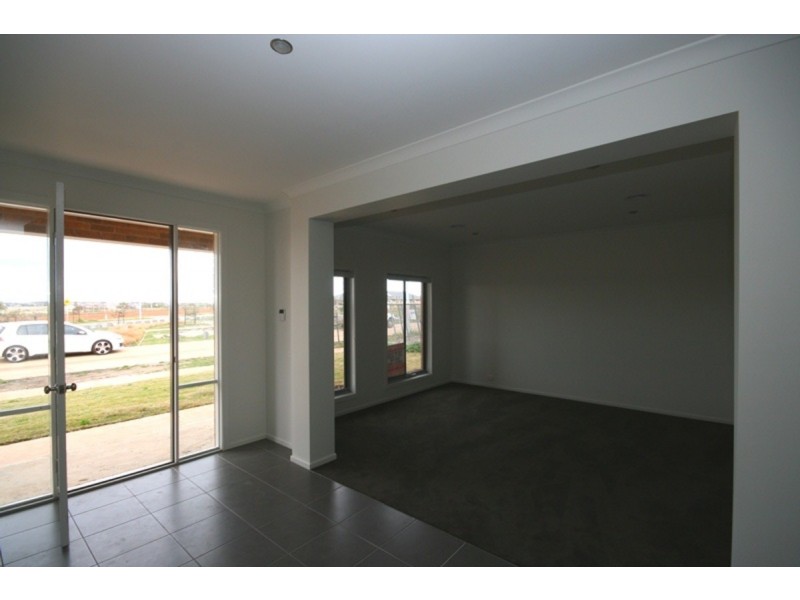 12 Solero Parade, Point Cook VIC 3030