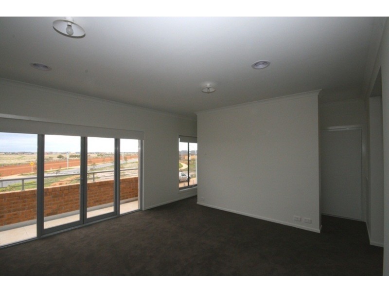 12 Solero Parade, Point Cook VIC 3030