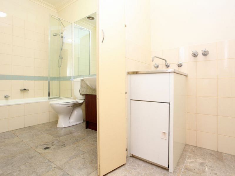 4/402 La Trobe Street, Melbourne VIC 3000