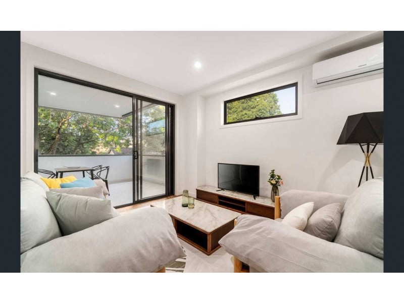 15 Kintore Crescent, Box Hill VIC 3128