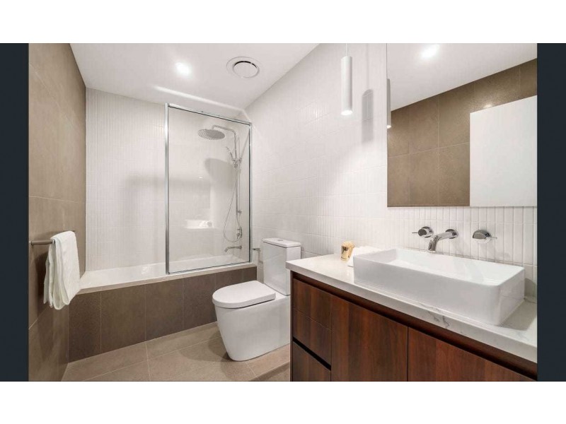 15 Kintore Crescent, Box Hill VIC 3128