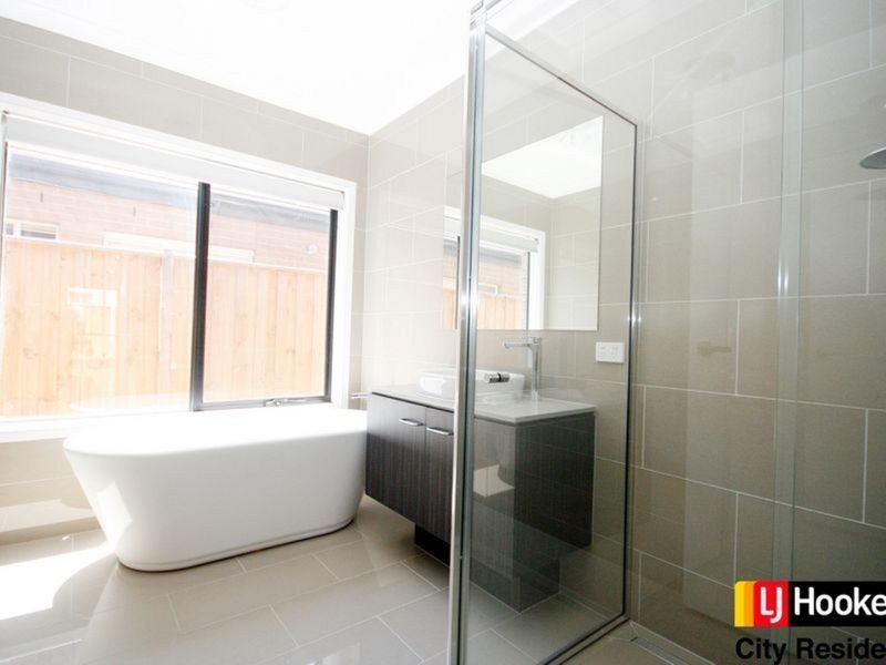 11 Balbo Way, Williams Landing VIC 3027