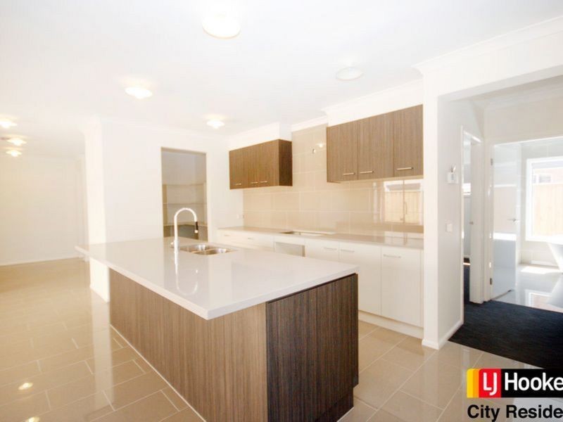 11 Balbo Way, Williams Landing VIC 3027