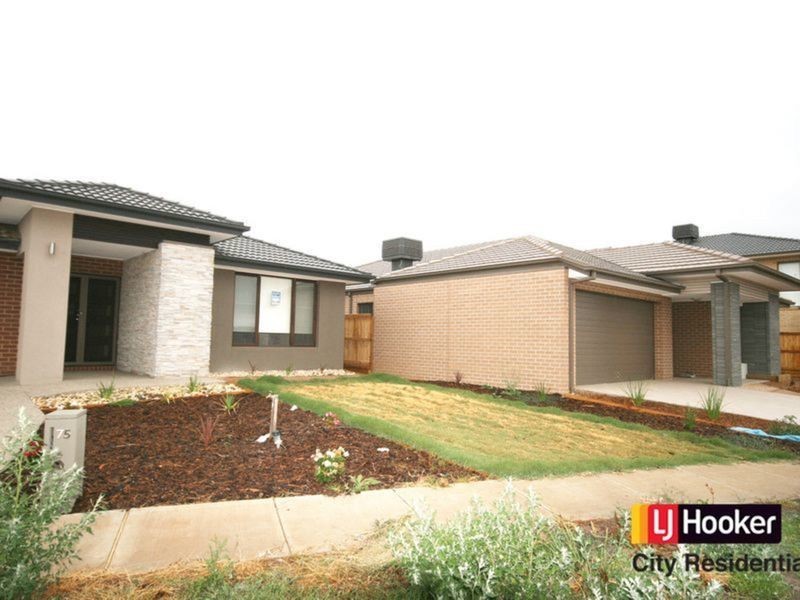 75 Bondi Parade, Point Cook VIC 3030