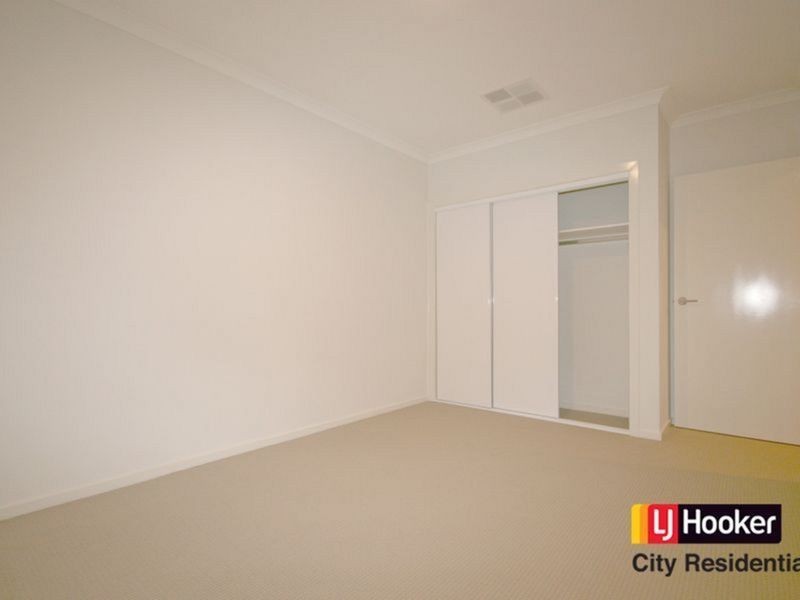 75 Bondi Parade, Point Cook VIC 3030