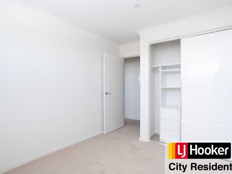 7 Clarence Walk, Mickleham VIC 3064