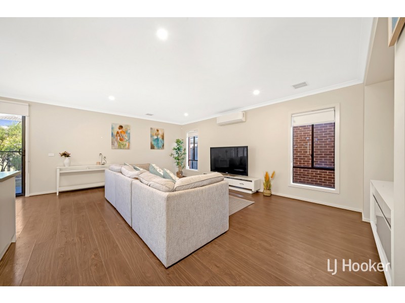 9 Betinick Road, Truganina VIC 3029