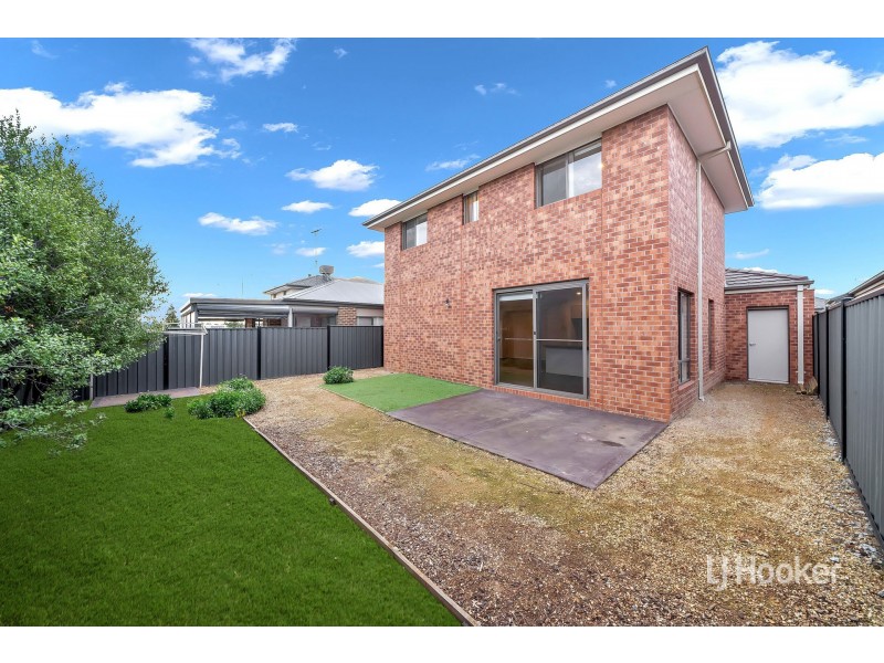 9 Betinick Road, Truganina VIC 3029