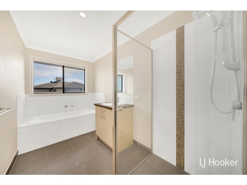 9 Betinick Road, Truganina VIC 3029