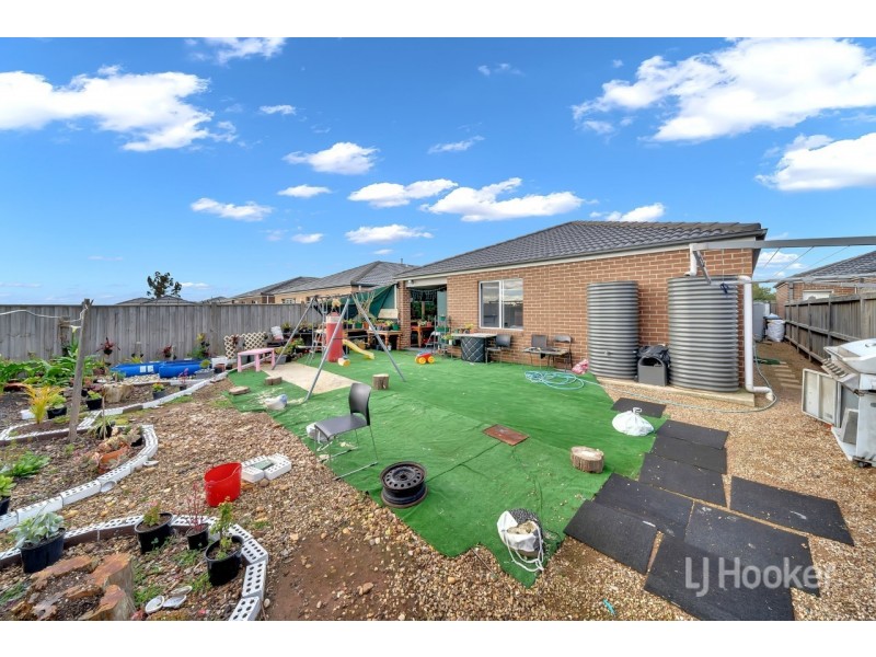 10 Warunda Parade, Point Cook VIC 3030