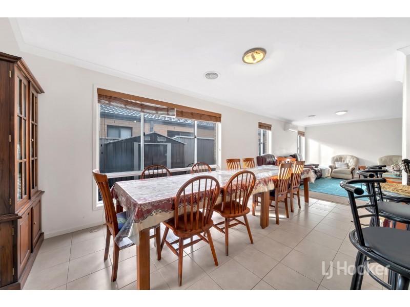 10 Warunda Parade, Point Cook VIC 3030