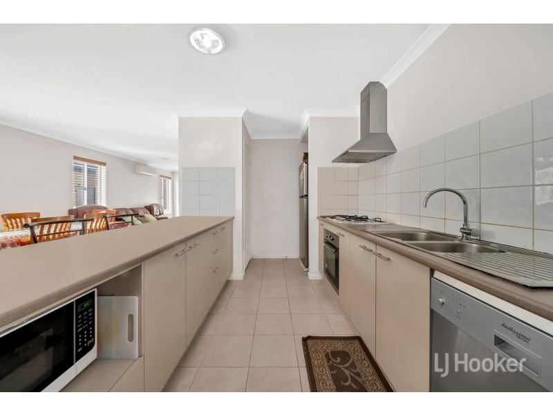 10 Warunda Parade, Point Cook VIC 3030