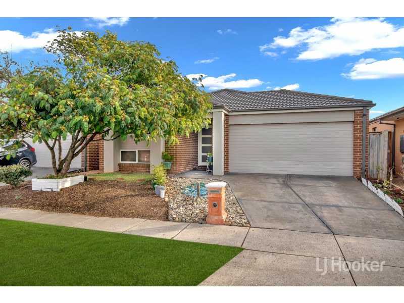 10 Warunda Parade, Point Cook VIC 3030