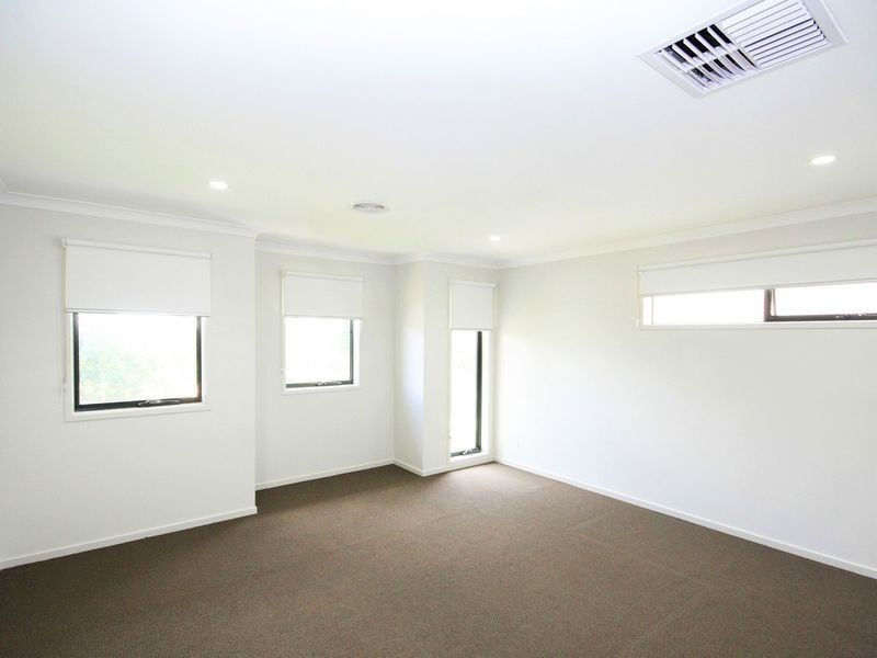 5 Savile Place, Narre Warren VIC 3805