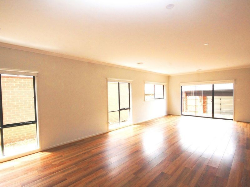 5 Savile Place, Narre Warren VIC 3805